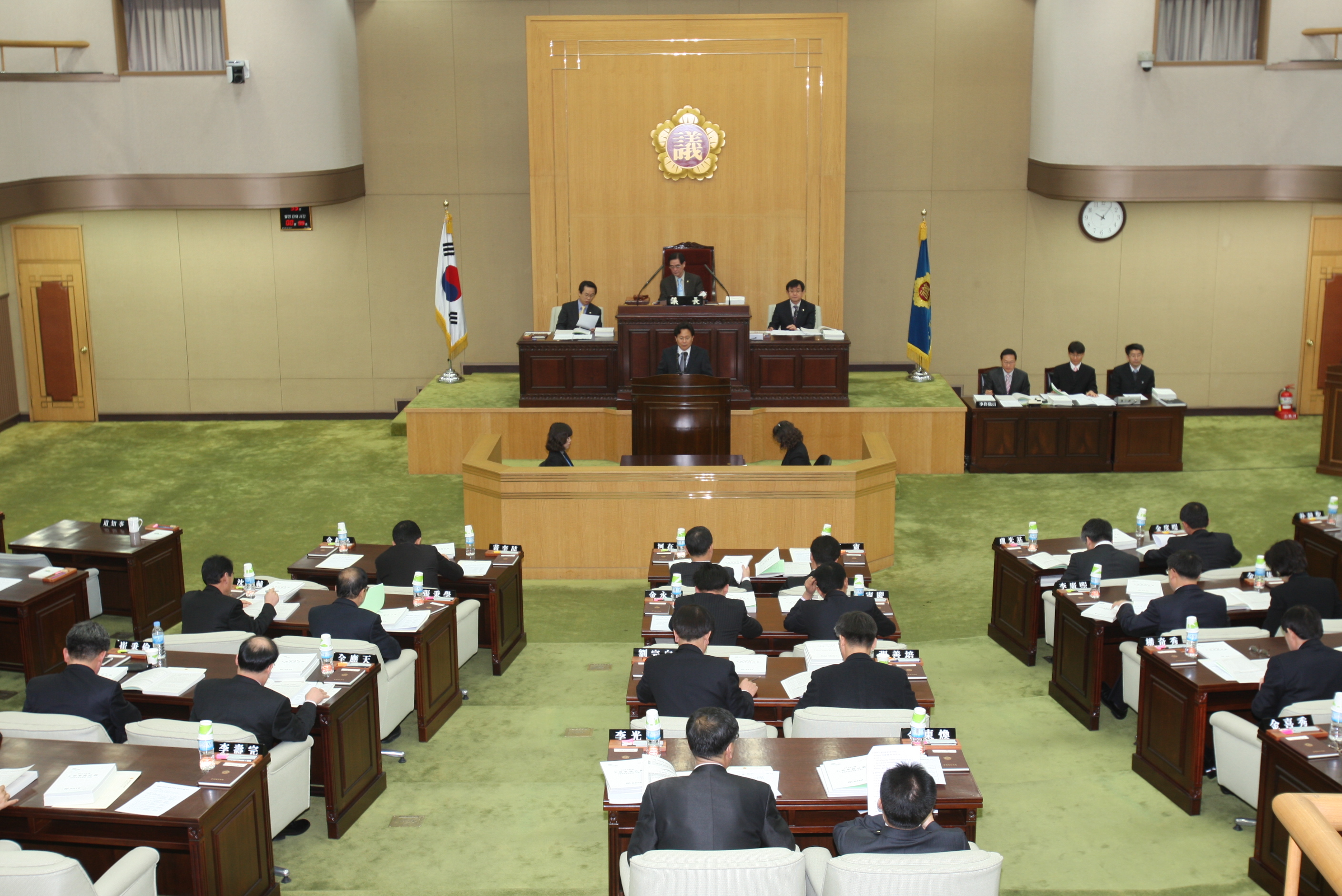 도의회,본회의장서 전체의원과 함께 주요업무계획 청취 - 1