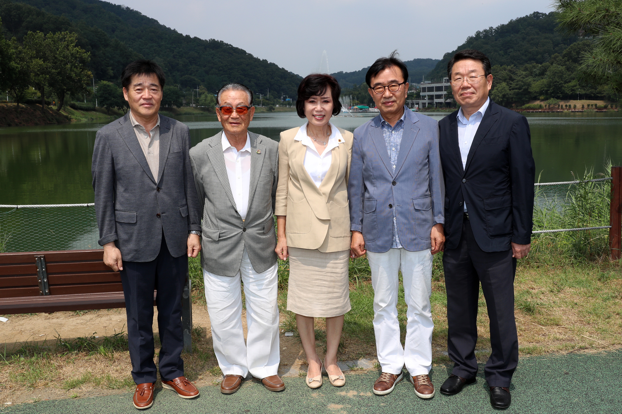 김양희 도의장, 역대 의장단 초청 오찬 간담회 가져 - 2