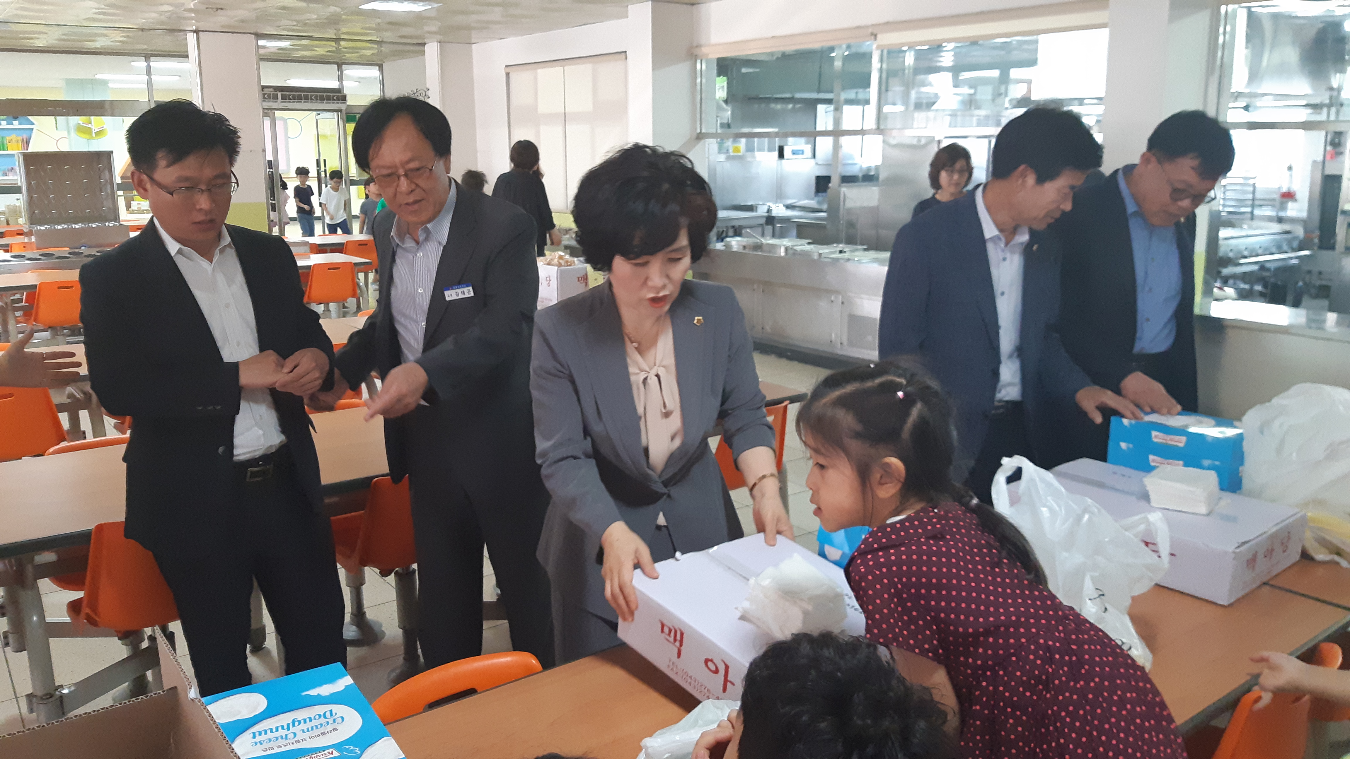 교육위원회 원평초등학교 급식운영 현장 방문 - 2