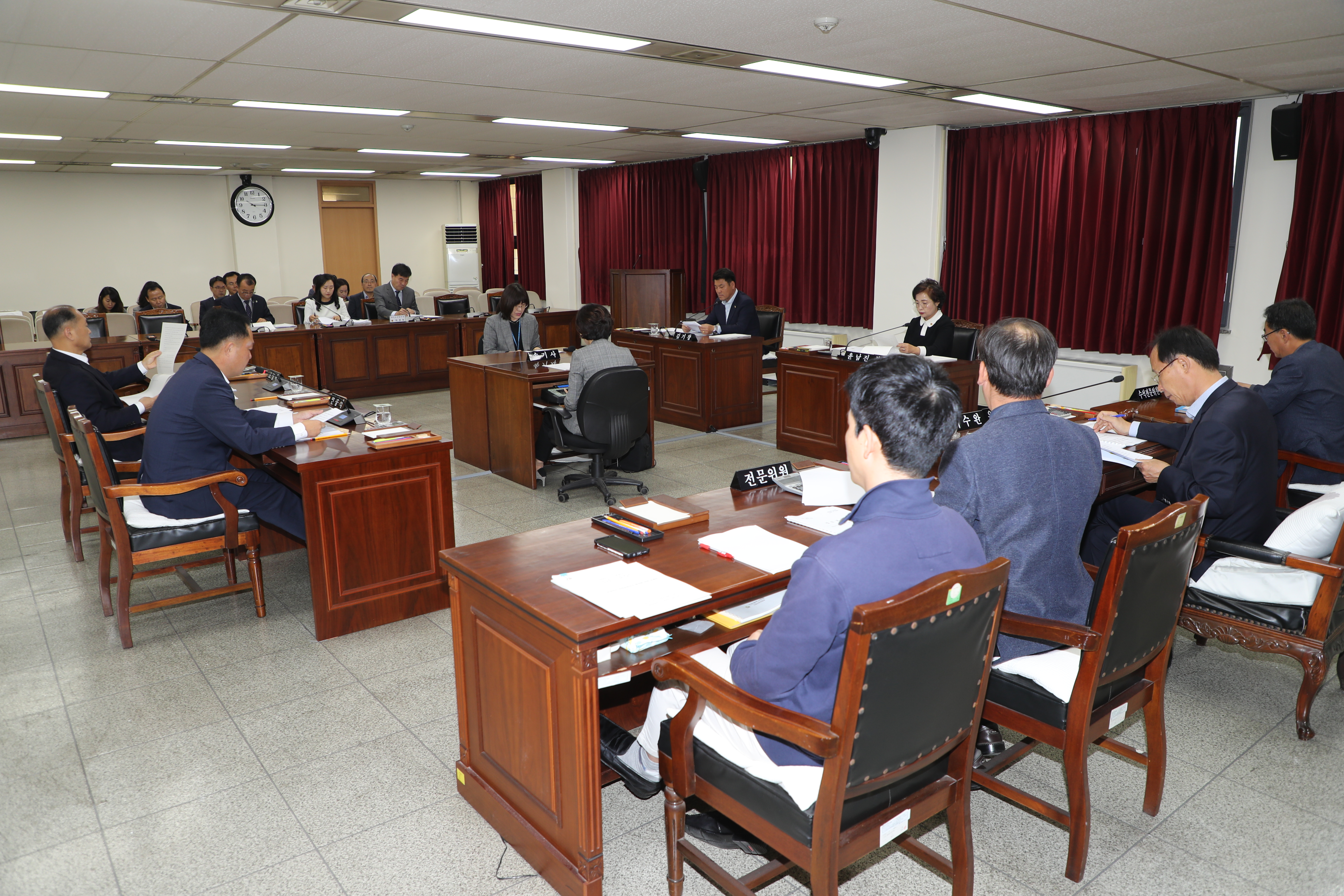 제1차 건설환경소방위원회 조례안 심사 등  - 1