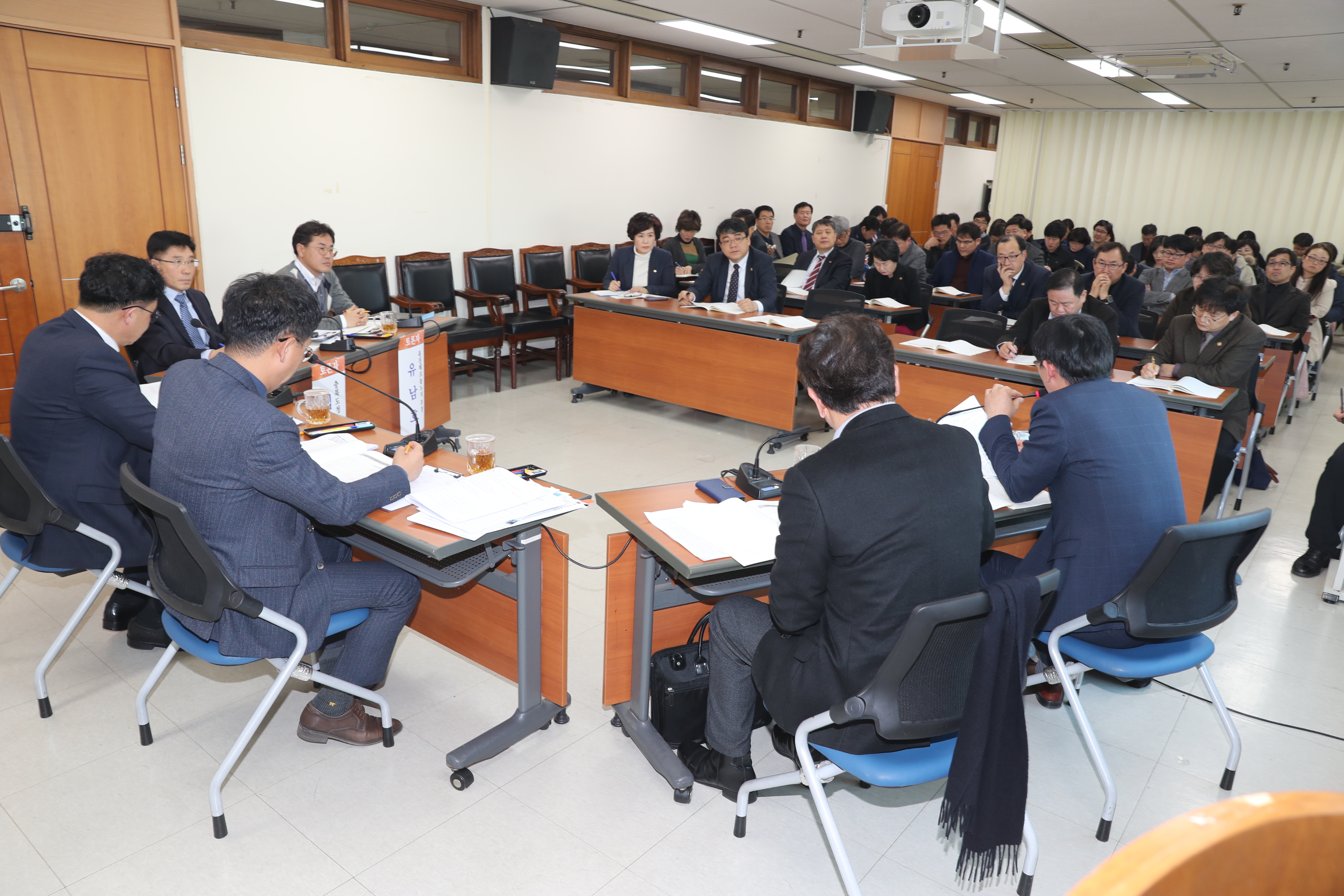 교육위원회, 특성화고 활성화 방안 마련을 위한 정책토론회 - 4