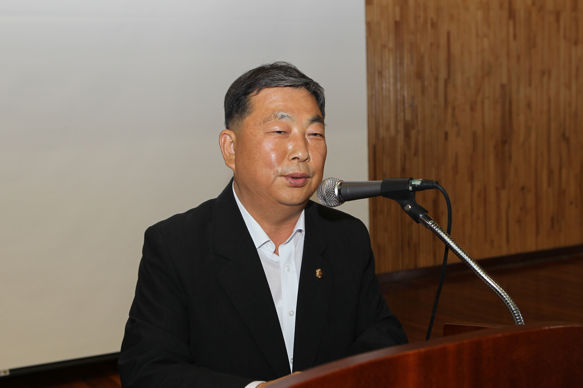 충북도의회 이언구 의장, 충주공고 학생 대상 특강 - 1