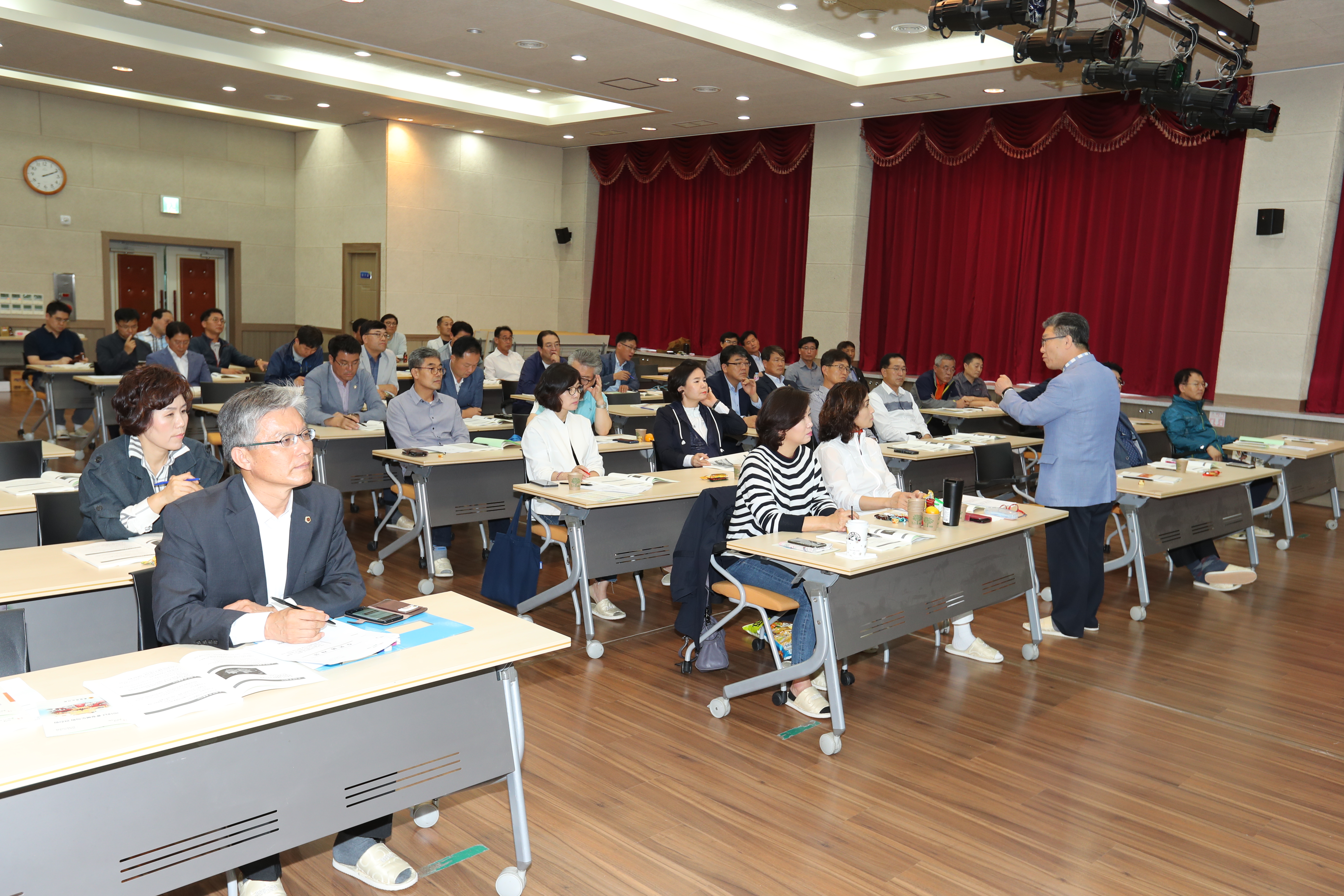 11대 충북도의회, 첫 전체의원 연찬회 개최 - 1
