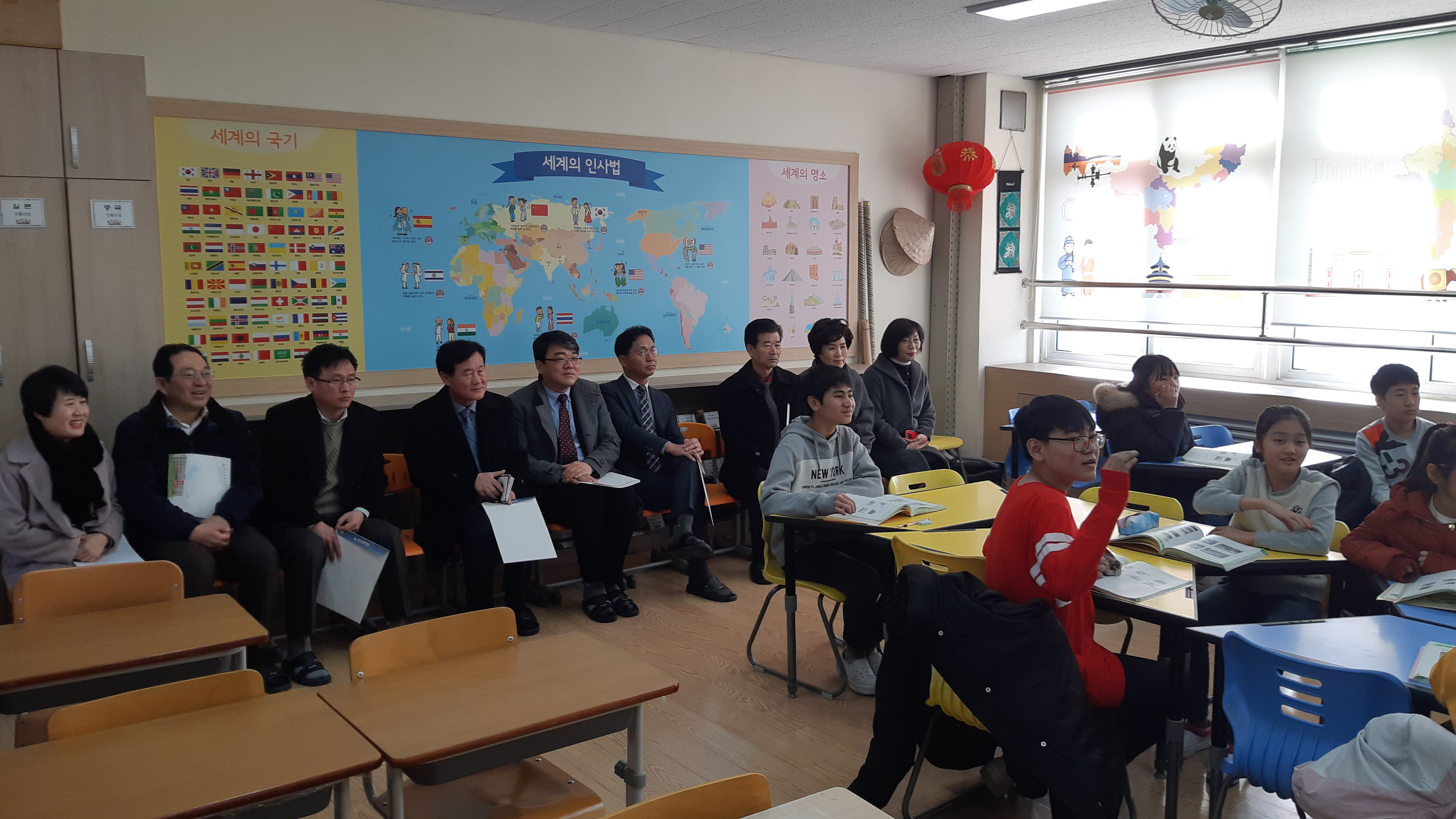 교육위원회, 다문화 학급 운영 등 현장점검 활발 - 1