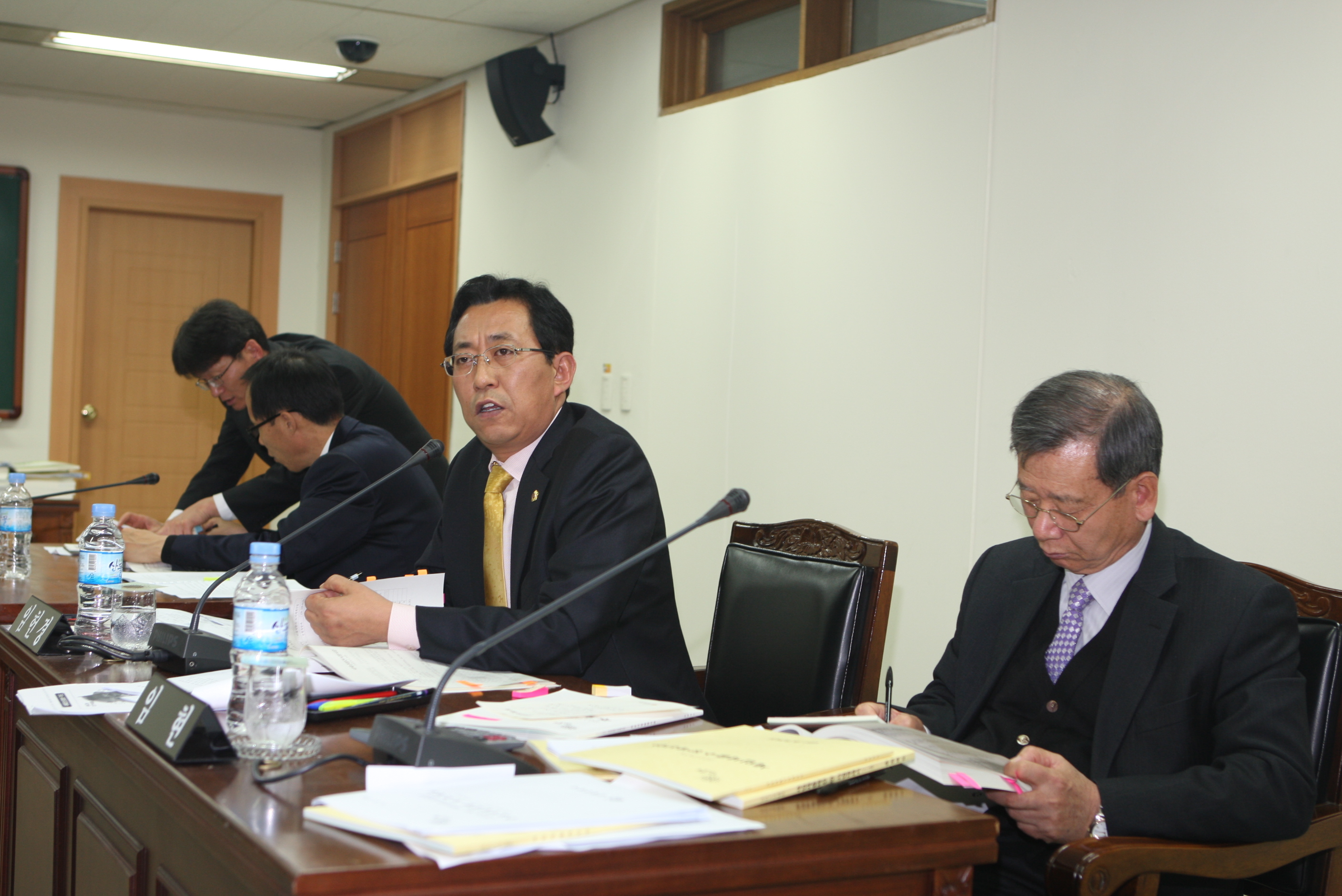 권기수의원, 지방도건설 사업비 미집행액 31%, 강한 질타 - 2