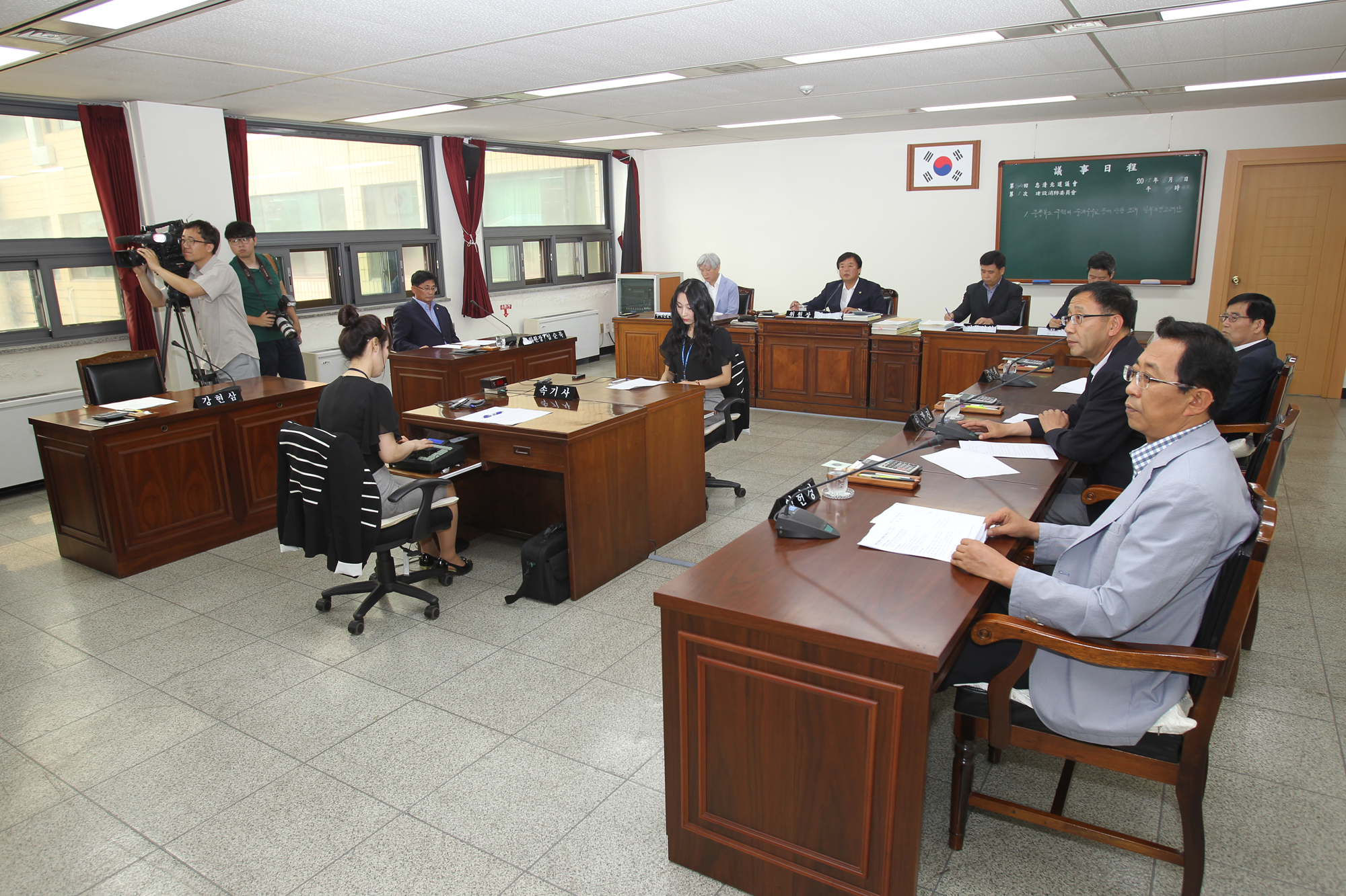 충북, 주택중개수수료 개정안 상임위원회 통과 - 1