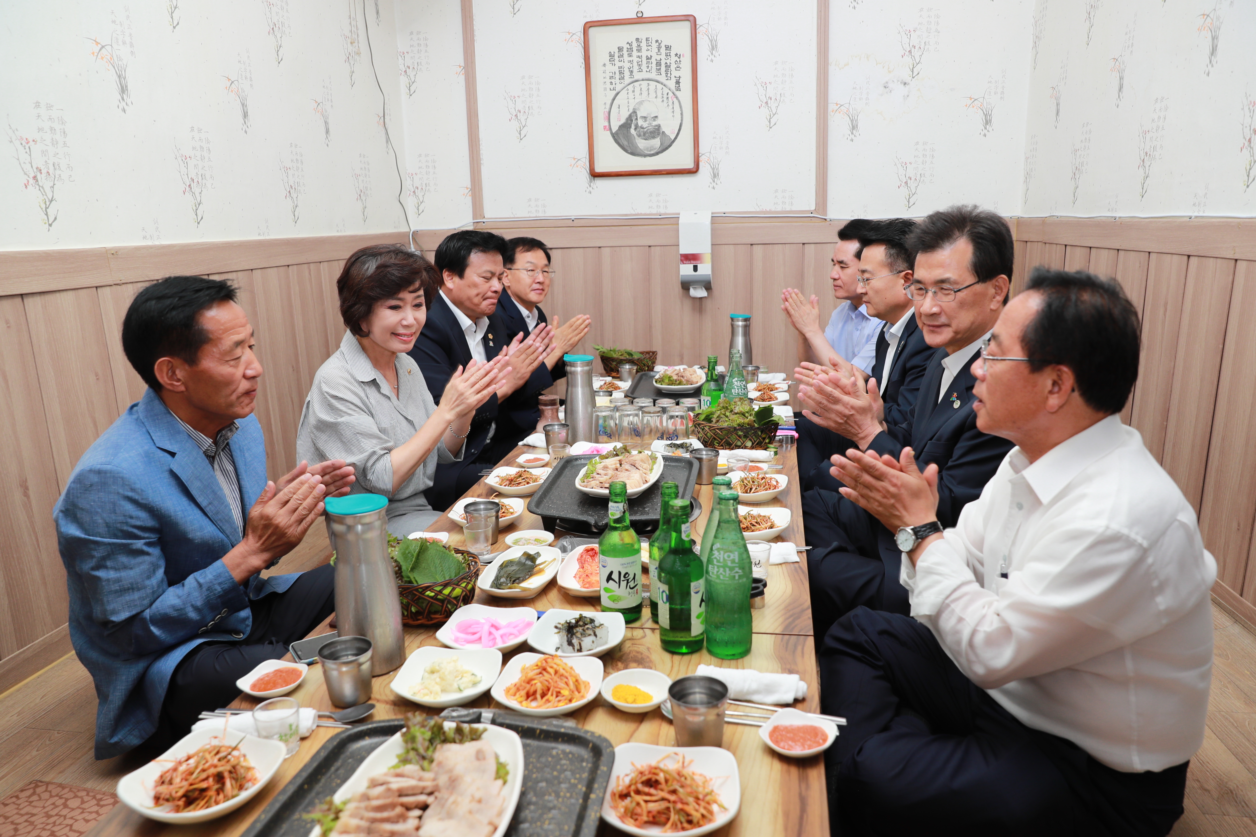 김양희 의장 제안, 도 집행부와 삼겹살 회동 - 3