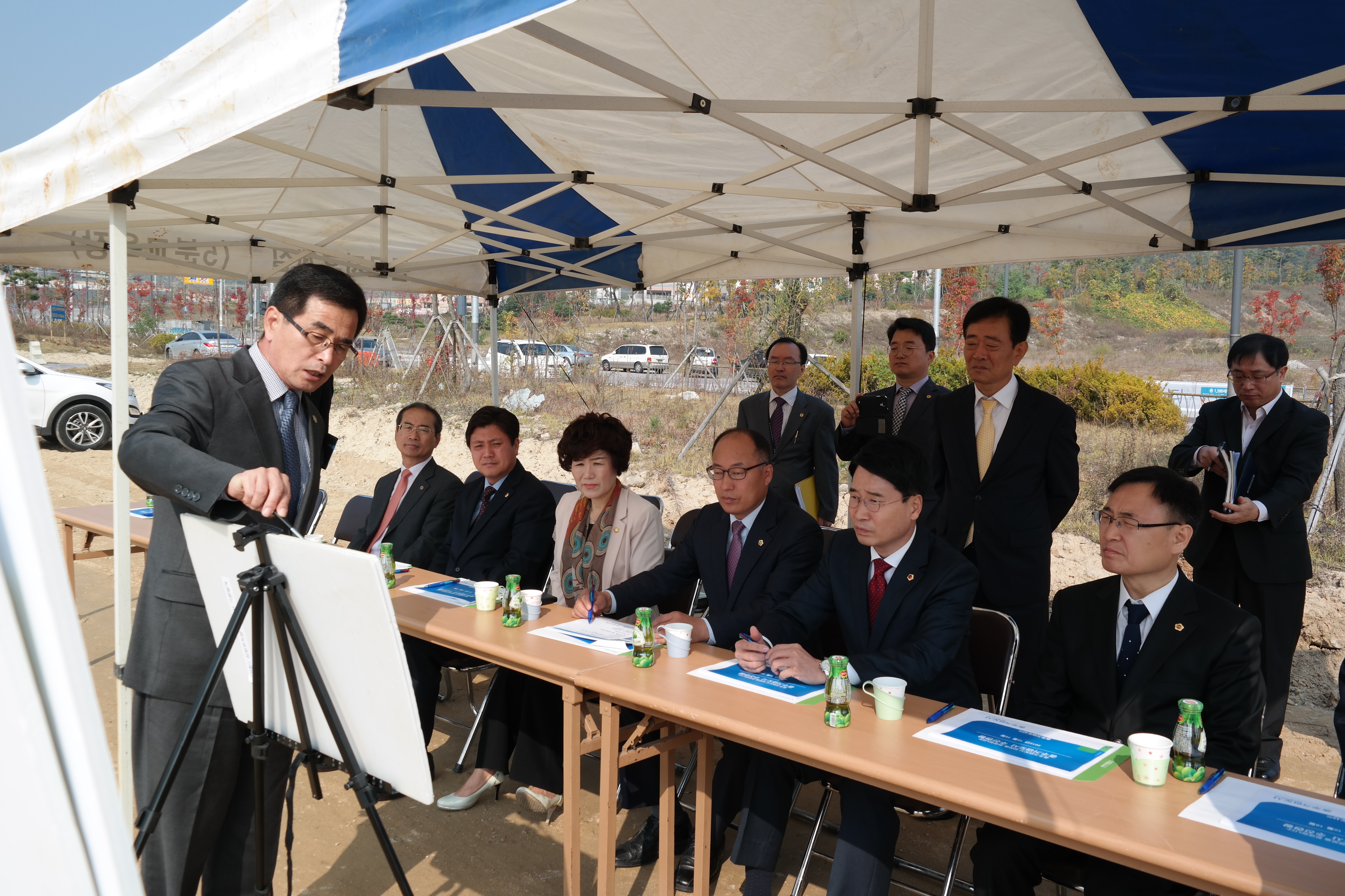 충주기업도시 용전초등학교(가칭) 설립부지 및 중앙초등학교 교사증축 현장방문 - 1