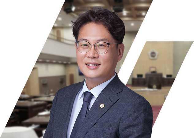 이정범 교육위원회 위원장